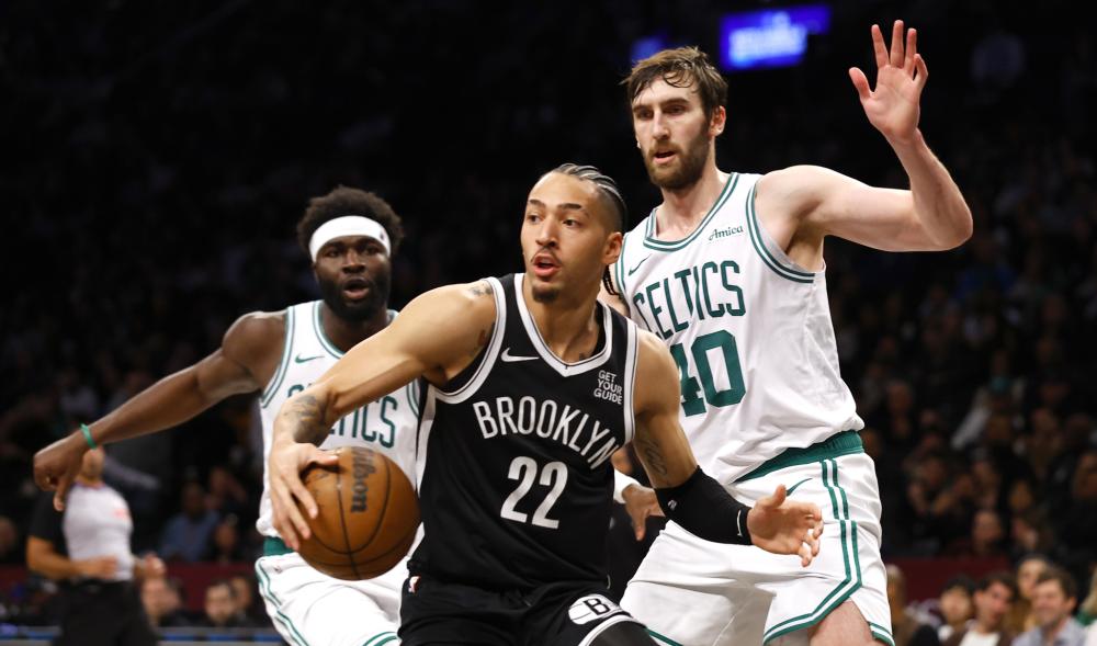 卫的挡拆配 卫的挡拆配