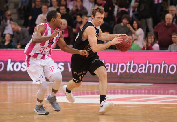 但其篮下终 但其篮下终